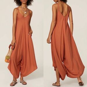 KAHINDO Jumpsuit Womens Medium M Rust Orange Boxy Strappy Pockets